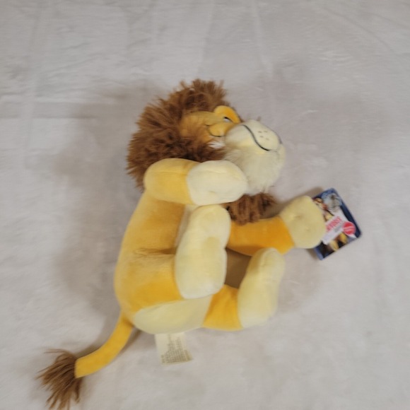 kohl's cares Other - Kohls Cares Carnivores Gold Lion‎ Plush Stuffed Animal 2019 10.25"